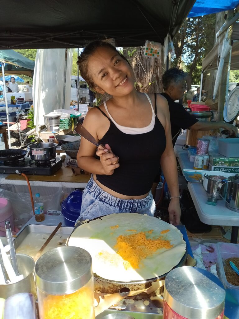 クレープ屋のお姉さん